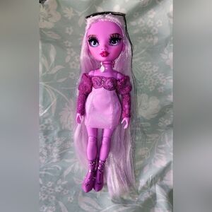 Rainbow High Lavender Lynn Shadow High Series 3